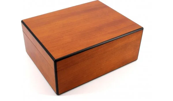 Humidor mediu Savoy by Ashton lemn de păr ediția de bază